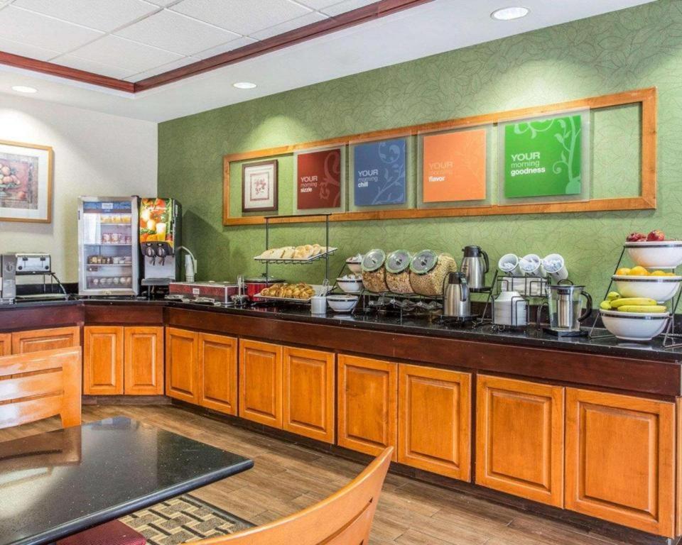 Comfort Inn & Suites Camden Bagian luar foto