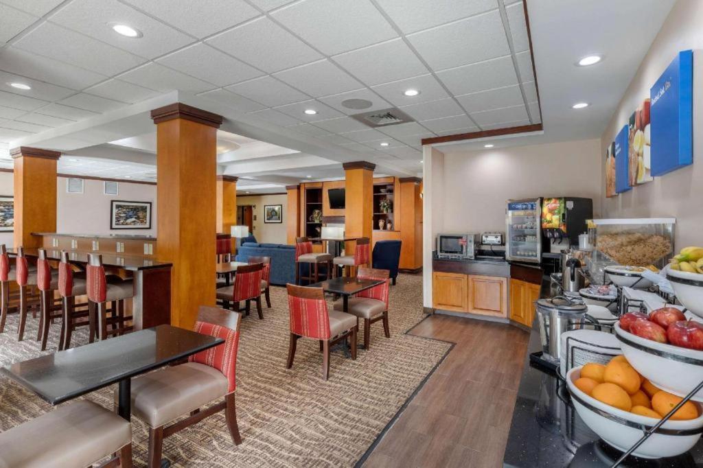 Comfort Inn & Suites Camden Bagian luar foto